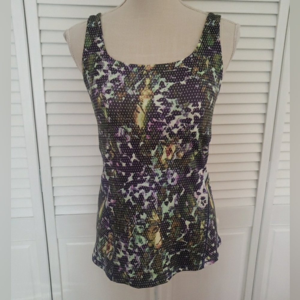 Lululemon Athletica Green and Purple Fitted Tank Top